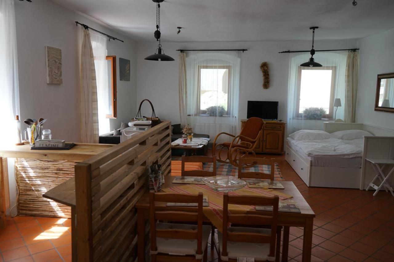 Apartmany Statek Cimer Εξωτερικό φωτογραφία